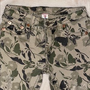 🆕Green Butterfly Camo True Religion Skinny Jeans
